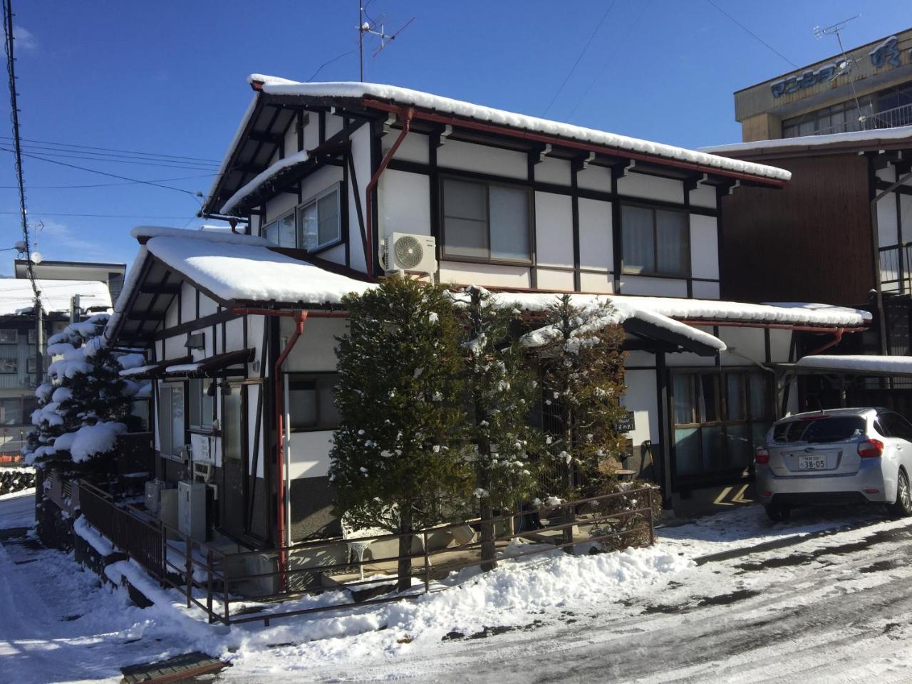 Guest House Hinode Takayama  Eksteriør billede