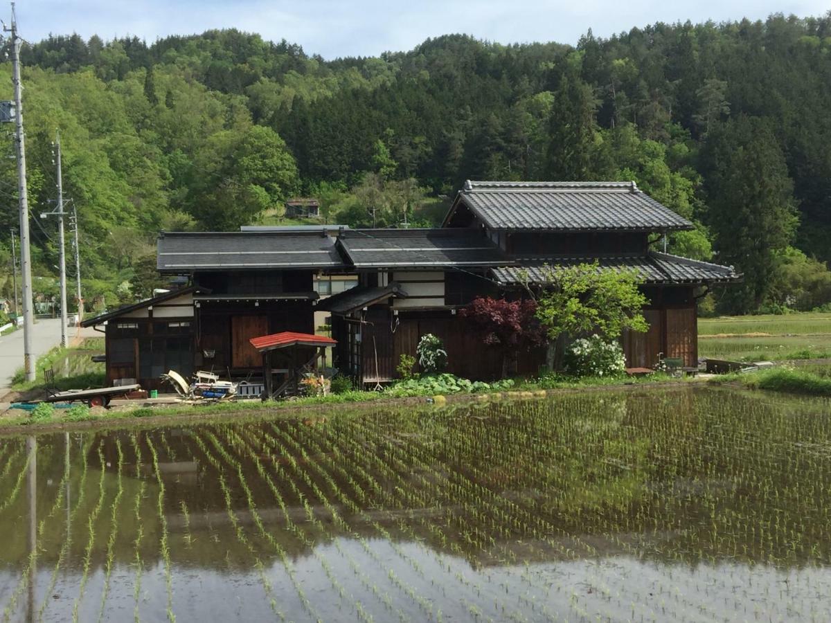 Guest House Hinode Takayama  Eksteriør billede